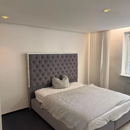 Quiet Family - 10 Min To Center & Oktoberfest - Free Parking - Near Nymphenburg Palace & Botanical Garden * München